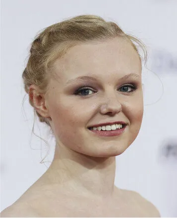 Фотография актёра Мария-Виктория Драгуш