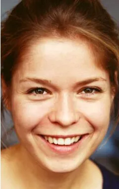 Фотография актёра Луиза Хельм