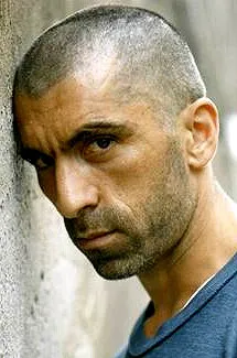 Фотография актёра Эрдал Йильдиз