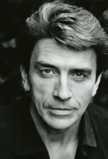 Фотография актёра Джеймс Кумбз