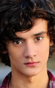 Фотография актёра Масам Холден