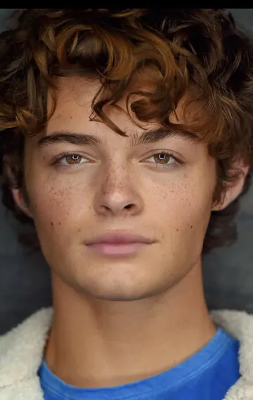 Фотография актёра Тайлер Лоуренс Грэй