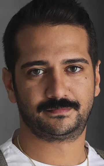 Фотография актёра Аныл Челик