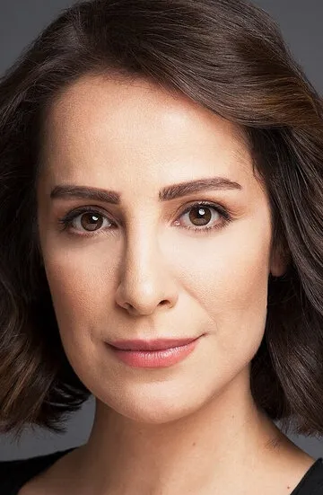 Фотография актёра Фатма Топташ