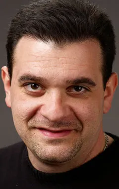 Фотография актёра Джино Кафарелли