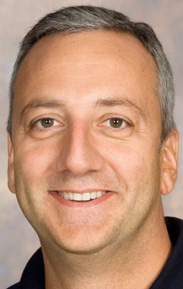 Фотография актёра Майкл Дж. Массимино