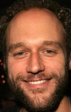 Фотография актёра Эллиот Кауэн