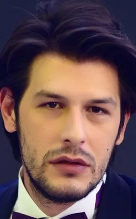 Фотография актёра Фырат Албайрам