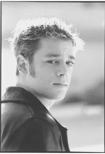 Фотография актёра Кори Барлог