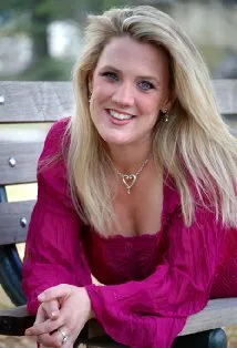 Фотография актёра Стефани Надольны