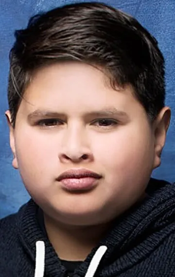 Фотография актёра Джулиан Деннисон