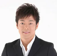 Фотография актёра Томонори Дзиннай