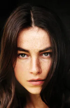 Фотография актёра Анне Мюльмайер