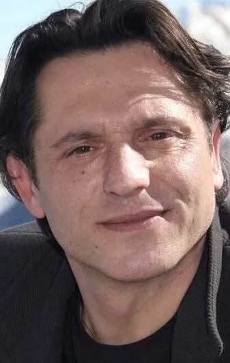 Фотография актёра Пьер Кассиньяр