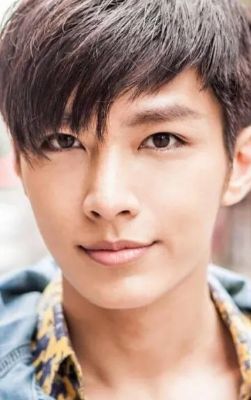 Фотография актёра Аарон Янь