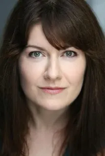 Фотография актёра Эмили Нэгл