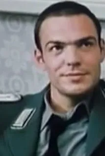 Фотография актёра Ханс Петер Халльвакс