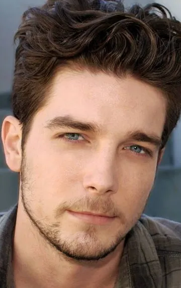 Фотография актёра Логан Бартоломью