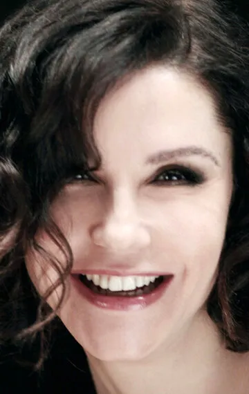 Фотография актёра Алессандра Мартинес