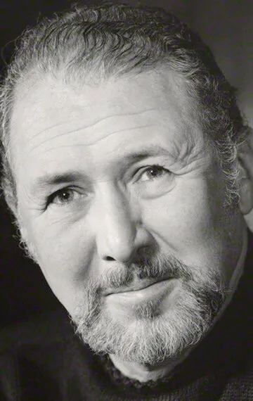 Фотография актёра Энтони Куэйл