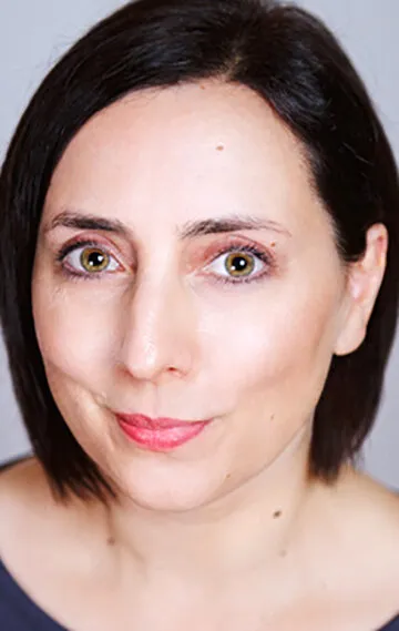 Фотография актёра Джулия Рейнер