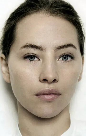 Фотография актёра Изильд Ле Беско