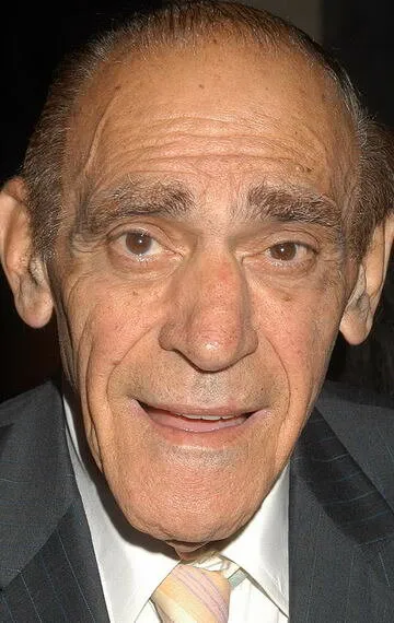 Фотография актёра Эйб Вигода