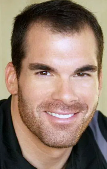 Фотография актёра Брэндон Молале