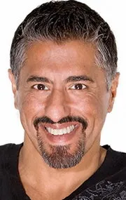 Фотография актёра Парм Сур