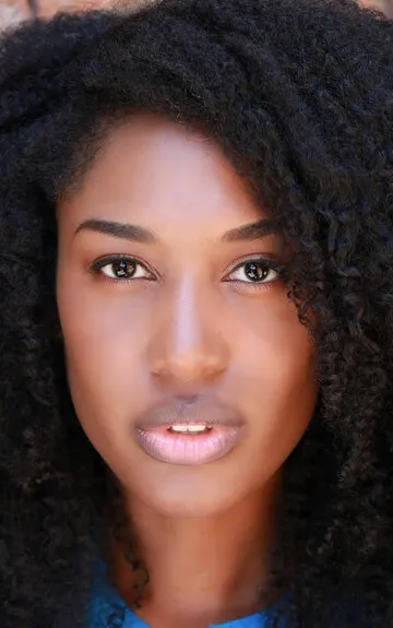 Фотография актёра Эмбер Шена Уильямс