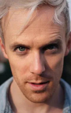 Фотография актёра Кайл Райдаут