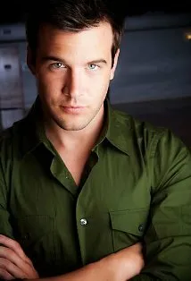 Фотография актёра Коул Глисон