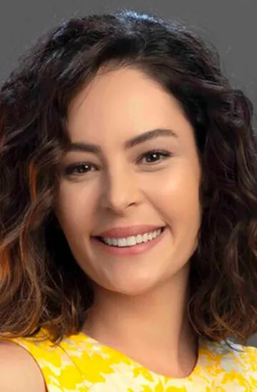 Фотография актёра Йылдыз Чагры Атиксой