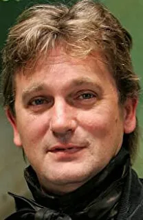 Фотография актёра Саймон Шепард