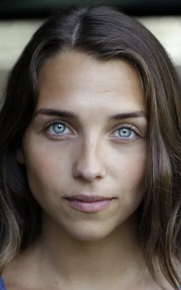 Фотография актёра Эрин Армстронг