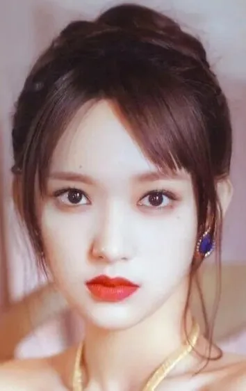 Фотография актёра Чэн Сяо