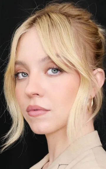 Фотография актёра Сидни Суини