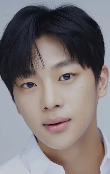 Фотография актёра Ли Щин-ён