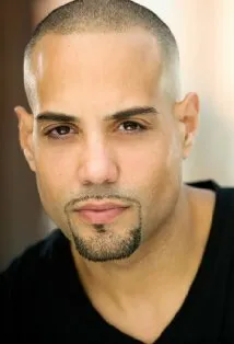 Фотография актёра Йен Паола