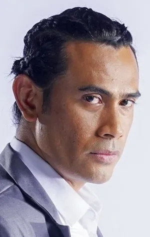 Фотография актёра Реми Ишак