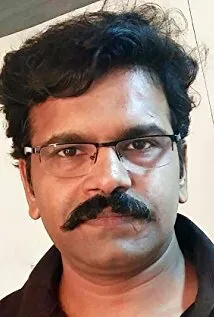 Фотография актёра Хришикеш Джоши