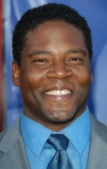 Фотография актёра Джонатан Адамс