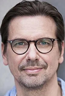 Фотография актёра Михаэль Мертенс