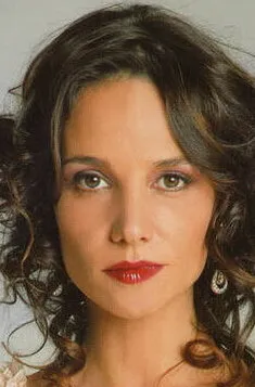 Фотография актёра Алина Кюппенхейм