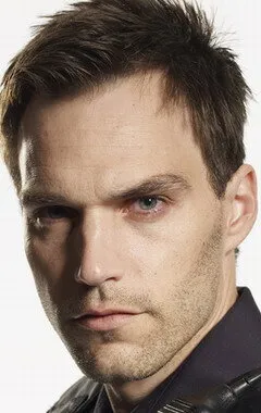 Фотография актёра Пол Попович