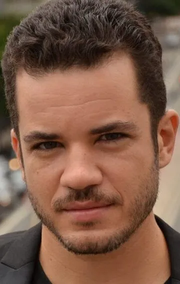 Фотография актёра Тьяго Мендонича