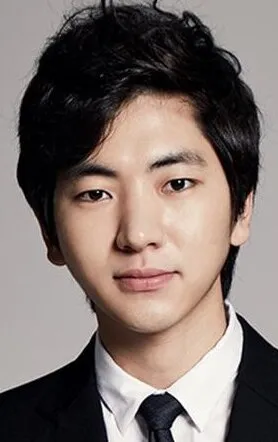 Фотография актёра Ли Джу-сын