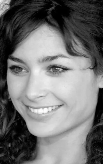 Фотография актёра Чарли Дагелет