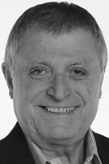 Фотография актёра Джино Ренни