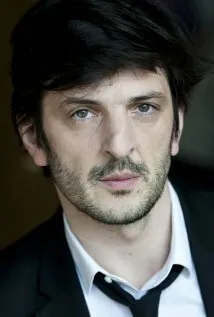 Фотография актёра Рафаэль Роджер Леви